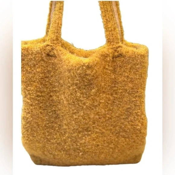 Free People Daisy Print Bag and Scarf Set - Picture 4 of 12